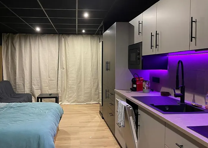 Cap D Village Naturiste Heliopolis Ab Vue Avec Terrasse Clim Et Parking * אגדה